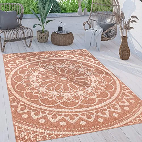 Paco Home Outdoor Teppich 120x160 cm - Wetterfestes Mandala Design - Teppich für Balkon, Terrasse & Garten, aus robustem Polypropylen, pflegeleicht und ideal für vielfältige Wohnräume, bringt modernes Boho-Design in Ihr Zuhause.