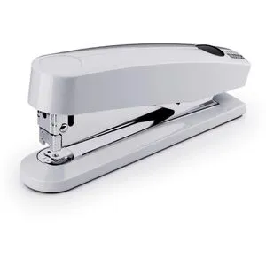 Novus Heftgerät B7A - Automatisches Heftgerät für 30 Blatt - Bürohefter mit patentierter Automatik-Funktion für müheloses Heften. Geeignet für 24/6 Super und 26/6 Klammern, Made in Germany. Ideal für effizientes Arbeiten im Büro.