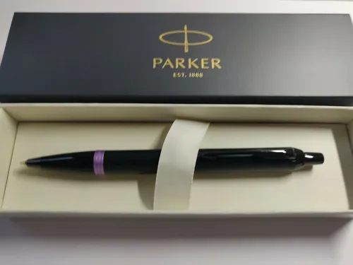 Parker IM Vibrant Rings Kugelschreiber - satinschwarzer Lack mit amethystfarbenen Akzenten, luxuriöses Design und perfekte Geschenkbox für Berufseinsteiger