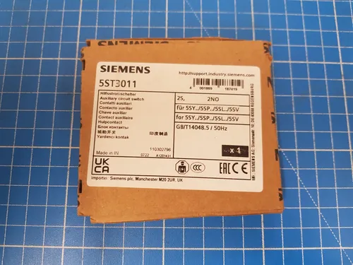 Siemens Aktiengesellschaft 5ST3011 Hilfsstromschalter
