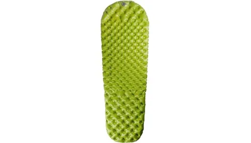 Colchoneta hinchable aislada COMFORT LIGHT L verde - Isomatten aus hochwertigem, isolierendem Material für flexibles und langlebiges Campingvergnügen.