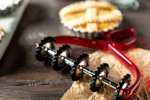 Marcato Nudelschneider für Pasta, Rot - Nudelmaschinen, manuelles Modell für präzise und gleichmäßige Teigschneidergebnisse - ideal für frische Pasta zu Hause.