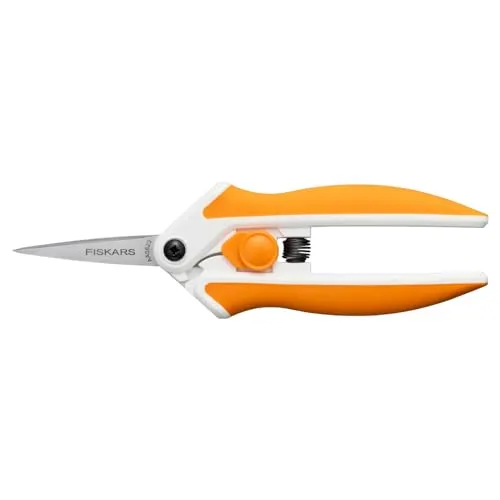 Fiskars Softgrip Stoffschere 15 cm mit Mikro-Tip - Ergonomische Softgrip Stoffschere (15 cm) für präzises Schneiden von Stoffdetails. Mit Easy Action-Federmechanismus für müheloses Arbeiten und hoher Langlebigkeit dank rostfreier Stahlklinge.