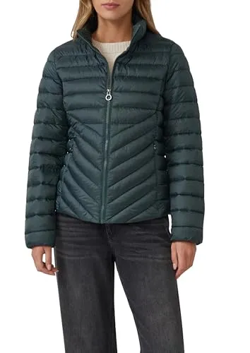 s.Oliver Funktionsjacke Outdoor-Jacke - Die packbare, leichte Steppjacke mit Stehkragen ist der ideale Begleiter für Outdoor-Aktivitäten. Mit Slim Fit-Schnitt und Reißverschlusstaschen vereint sie Komfort und Funktionalität für unterwegs.