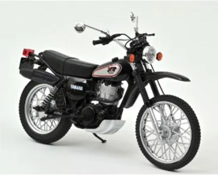 Norev 1:18 Yamaha XT500 1988 - Black/ Silver 182045