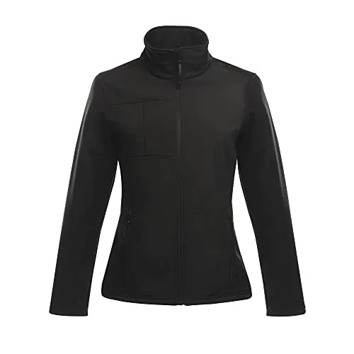 Regatta Damen Women's Octagon II Softshell Jacket - Hochwertige 3-Lagen-Membran-Jacke in Schwarz mit 2 Reißverschlusstaschen und verstellbarem Kordel-Saum für optimalen Tragekomfort und Schutz.