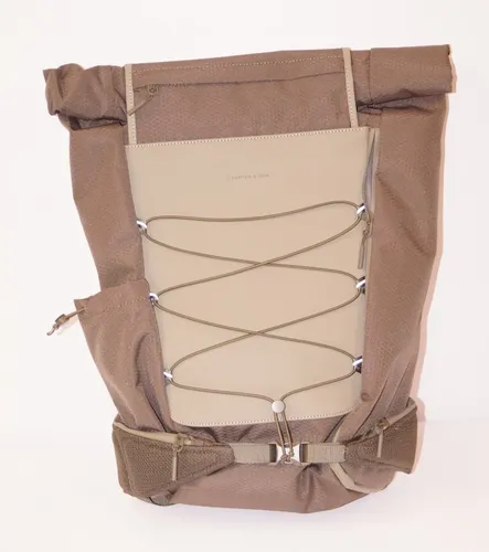 KAPTEN & SON - BANFF - Forest Green Rucksack - Modularer Rucksack mit erweiterbarem Volumen von 28-35 Litern, wasserabweisend und ausgestattet mit Laptopfach, ideal für Abenteuer und Büro.