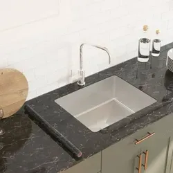 vidaXL Möbelfolien Selbstklebend Marmor-Optik Schwarz 90x500 cm - Zubehör für Möbel: Verleihe deinen Möbeln einen neuen Look mit dieser selbstklebenden Möbelfolie in eleganter Marmor-Optik und schütze sie gleichzeitig vor Kratzern und Flecken.