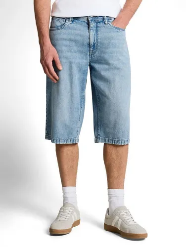 TOM TAILOR Denim Herren Denim Bermuda Shorts - Lässige Denim Bermuda Shorts im Five-Pocket-Style. Aus leichtem Jeansstoff, ideal für Sommeraktivitäten. Komfortabler Relaxed Fit für höchsten Tragekomfort bei Freizeit und Urlaub.