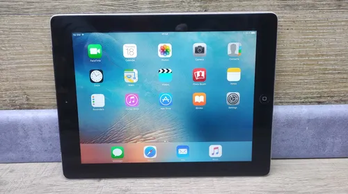 Apple iPad 3 Tablet 9.7