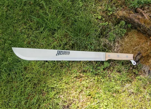 Albainox Explorer Machete - Robustes Buschmesser mit Holzgriff - Sonstige Werkzeuge, ideal für Outdoor-Aktivitäten und Abenteuer mit einer langlebigen Nylonscheide für sicheren Transport.