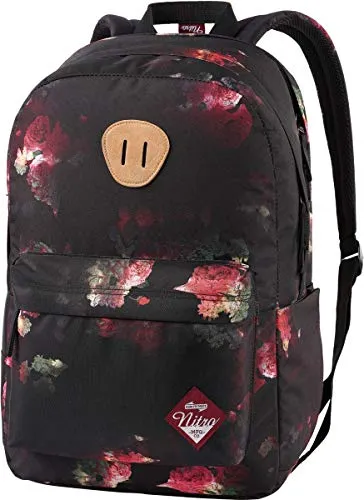 Nitro Urban Plus Old School Daypack - Tagesrucksäcke mit 28 Litern Volumen, gepolstertem Laptopfach und ergonomischen Schulterträgern für optimalen Tragekomfort.