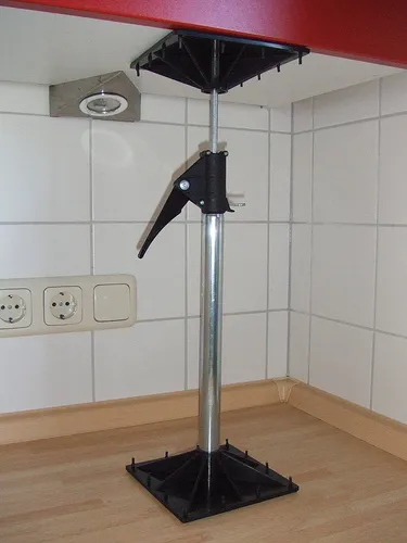 Glück KS30 Küchenstütze 46 - 74 - 5004 - Montagehilfe für stabile Küchenmontage, höhenverstellbar von 46 bis 74 cm für flexible Anwendungen.