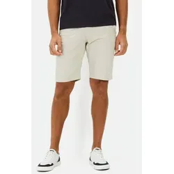 camel active Herren Chinoshorts aus Baumwolle mit Stretch - Beige - Herren-Shorts aus Baumwolle mit Stretch für optimale Bewegungsfreiheit und Komfort, ideal für warme Tage. Mit zwei Seitentaschen und stylischem Logo-Patch.