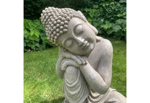 K&L Wall Art Buddhafigur aus Kunststein - Statuen: 40 cm hohe Buddhafigur aus Kunststein, die Harmonie und Gelassenheit in Ihr Zuhause bringt – ideal für jedes Zimmer und als Geschenk.