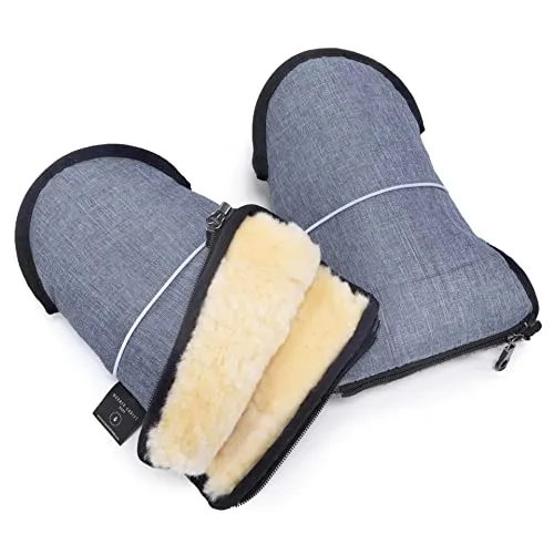 Lammfell Handwärmer von WERNER CHRIST BABY – GLOVY - Handwärmer für Kinderwagen, aus hochwertigem Lammfell, wasserabweisend und einfach anzubringen. Ideal für kalte Tage, hält die Hände warm und bietet zusätzlichen Komfort.