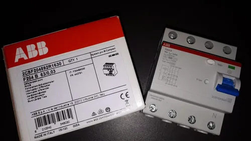 ABB F204 B-63/0,03 Fi 63A - Allstromsensitiver Fehlerstromschutz - Fehlerstromschutz (RCD) für sichere Elektroinstallationen, ideal für Haus und Garten, mit hoher Schutzart und einfacher Montage auf DIN-Schiene.