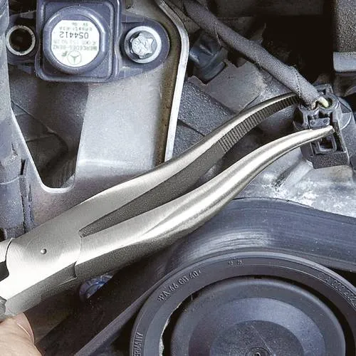 Knipex 38 31 200 Flachrundzange - Präzise und robust - Zangen aus Vanadium Elektrostahl, geschmiedet und ölgehärtet für hohe Biegefestigkeit, ideal für Elektronik und Feinmechanik.