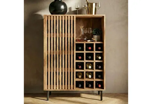 FINEBUY Weinschrank FB114979 – Massivholz Spirituosenschrank im Loft Design - Eleganter Weinschrank aus massivem Mango-Holz mit einzigartiger Holzstruktur. Die dekorative Schiebetür im Gitter-Design bietet praktischen Stauraum für Getränke und Barzubehör, ideal für stilvolle Wohnräume.