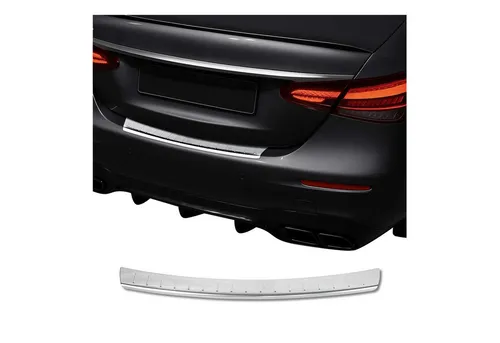 OMAC Ladekantenschutz K-4761093 - Edelstahl Ladekantenschutz in Chrom, aufklebbar für einfachen Einbau, schützt effektiv die Heckschürze Ihres Fahrzeugs