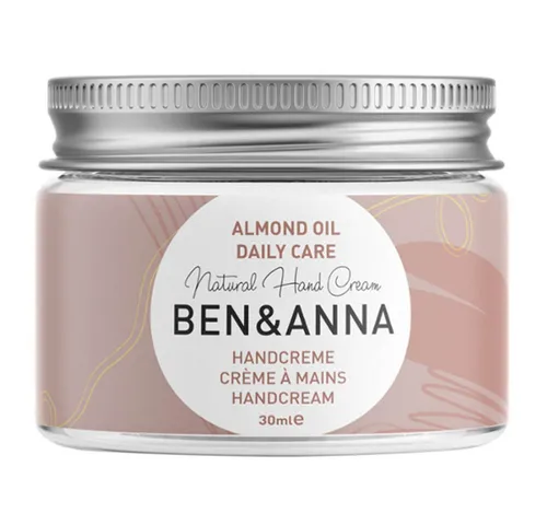 Ben & Anna Handcreme Daily Care, 30 g - Handcreme mit pflegender Formel aus Shea Butter und Süßmandelöl, ideal für die tägliche Anwendung und trockene Hände.