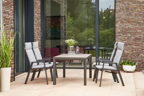 Siena Garden Garten-Essgruppe Silva/Valencia - Moderne Garten-Essgruppe Silva/Valencia in anthrazit/grau, inkl. 4 verstellbare Diningsessel. Hochwertige Materialien sorgen für Komfort und Langlebigkeit. Ideal für gesellige Stunden im Freien.