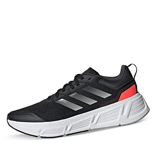 adidas Herren Questar Sneakers, Core Black Carbon Matte Silver - Bequeme Sneaker für jeden Anlass - Herren-Sneaker mit regulärer Passform und schnürbarem Obermaterial aus Textil für optimalen Tragekomfort.