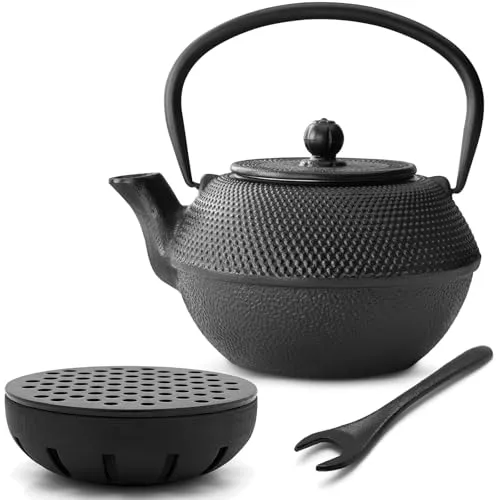 Bredemeijer Teekanne asiatisch Gusseisen Set 1.1 Liter - schwarze Gusskanne mit Henkel & Edelstahl Tee-Filter Sieb-Einsatz für losen Tee & gusseisernen Stövchen & Deckelheber