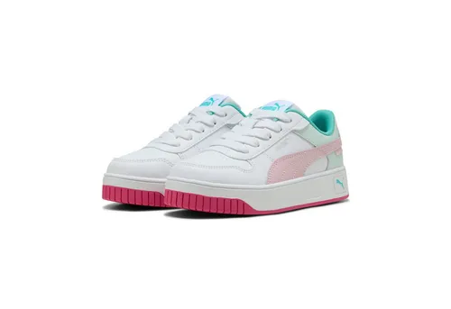 PUMA CARINA STREET PS Sneaker – Lässiger California-Style - Stylischer Sneaker mit Plateausohle und sportlicher Silhouette. Aus mindestens 20 % recyceltem Material für einen nachhaltigen Schritt. Genießen Sie den Komfort dank der weichen Innensohle.