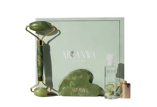 ARI ANWA Skincare Wellness-Pflegeset The Glow Kit Jade - Vielseitiges Pflegeset für das Gesicht mit Jade Roller, Gua Sha und erfrischendem Roll-On mit Rosenwasser. Ideal zur Unterstützung der Hautpflege und für ein strahlendes Hautbild.