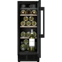 KUW20VHF0 Serie 6 Weinkühlschrank schwarz - Weinkühlschrank in elegantem Schwarz, fasst bis zu 21 Flaschen, energieeffizient mit Klimaklasse SN-ST für optimale Lagerbedingungen.