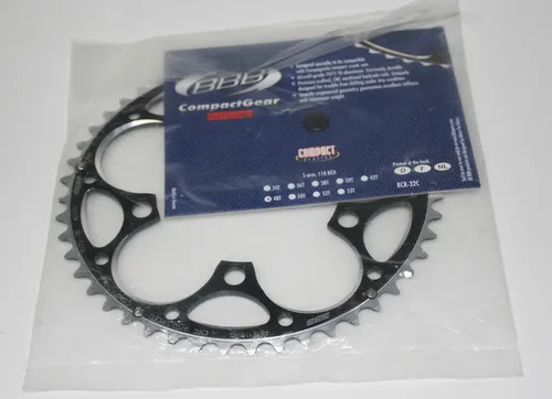 BBB Kettenblatt Schutz Compact Gear BCR-32C 110 mm, 48Z - Hochwertiges Kettenblatt für eine präzise Schaltung, ideal für anspruchsvolle Radfahrer. Robuste Konstruktion sorgt für Langlebigkeit und Zuverlässigkeit.