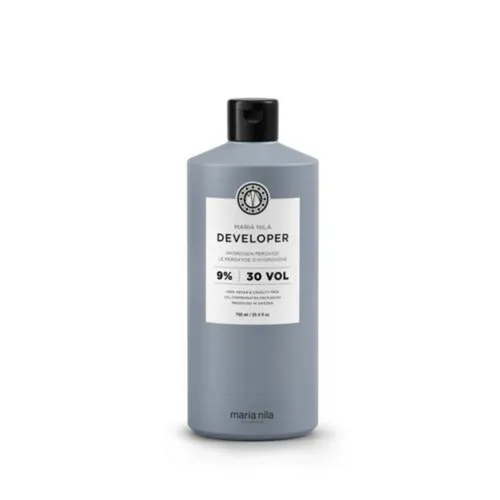 Maria Nila Entwickler 9% 30 Vol, 750ml – Perfekte Blondierung - Hochwertiger Entwickler für Blondierungen, ideal für eine geschmeidige Mischung mit Blondierungspulver. Entwickelt in Schweden, sorgt für präzise Ergebnisse bei jeder Anwendung.