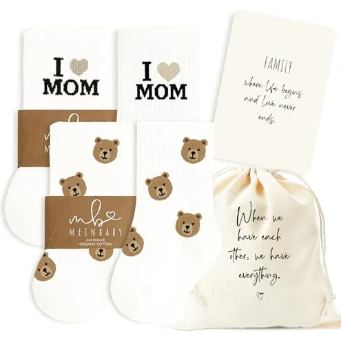MeinBaby123® Geschenk zur Geburt, Baby, Geschenk Babyparty für Eltern, Mama & Papa, Baby Socke I love Mom, I love Dad, Geschenkset (2er Set: 1x Mom + 1x Teddy)