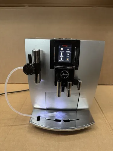 Produktbild Jura 15111 J6 Kaffeevollautomat Brilliantsilber