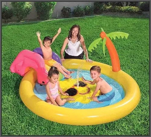 Sunnyland Planschbecken - Swimmingpools - Der Sunnyland Splash Play Pool bietet eine integrierte Sprühvorrichtung für erfrischenden Spaß an heißen Sommertagen!
