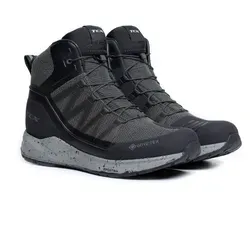 TCX Speedtrek Motorrad Schuhe - Wasserdicht und Atmungsaktiv, Größe 41 für Männer - Motorradstiefel mit wasserdichter Gore-Tex Membran und komfortablem Ortholite-Fußbett für optimale Atmungsaktivität und Polsterung.