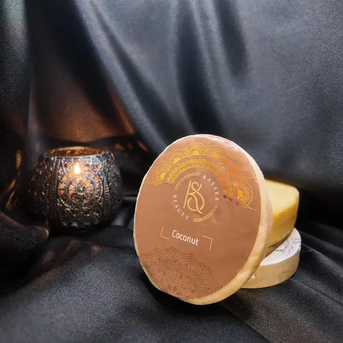 Schwammseife 130gr mit Cocunut- Für Sanfte Reinigung in braun von KaSara Beauty