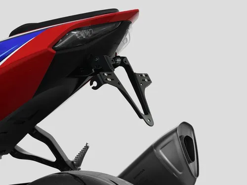 ZIEGER Kennzeichenhalter Basic für Honda CBR 1000 RR-R - Robuster Kennzeichenhalter für Honda CBR 1000 RR-R, schwarz pulverbeschichtet, witterungsresistent und ohne TÜV-Eintragung. Ideal für eine sportliche Optik und einfache Montage.