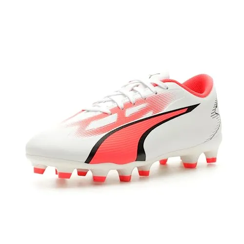 PUMA IP Ultra Play FG/AG Jr Fußballschuh, weiß 28 EU - Sportlicher Fußballschuh für Junioren, ideal für Rasen und Kunstrasen, mit leichtem Synthetik-Obermaterial für optimalen Tragekomfort.
