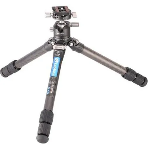 LEOFOTO Carbon-Dreibeinstativ LS-253CM Ranger + Ballhead LH-30 - Hochwertiges Carbon-Stativ mit leichtem Design, ideal für Fotografen, die maximale Stabilität und Mobilität suchen.
