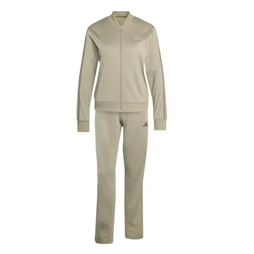 adidas Damen ESSENTIALS 3-STRIPES TRACKSUIT, Wonder Cargo, L - Klassischer Sportanzug aus 100 % recyceltem Polyester. Bequeme Passform mit Reißverschlussjacke und elastischem Bund für optimalen Tragekomfort.