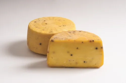 Pecorino Ennese Safran+Pfeffer Caseificio Valvo Form 4 kg