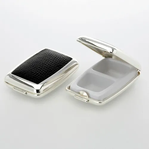 Produktbild Pillendose Herren Metall silber Tablettenbox Kunstleder Reise 2 Fächer Organizer