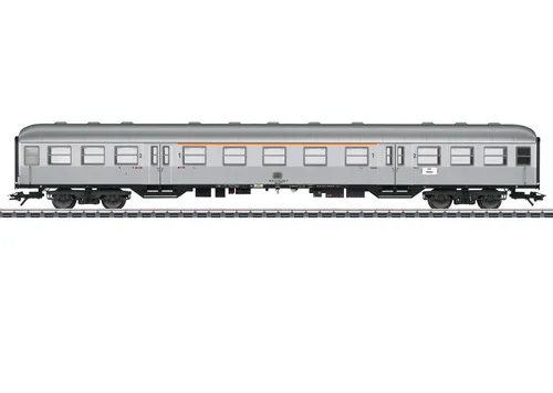 Märklin 43898 Silberling Nahverkehrswagen 1/2.Klasse DB Ep.IV - Personenwagen der Deutschen Bahn im Maßstab 1:87, ideal für Modelleisenbahn-Enthusiasten, bietet detailgetreue Nachbildung und hohe Qualität.