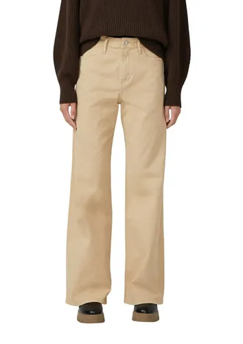 s.Oliver Weite Jeans im Five-Pocket Style - Bequeme Damen-Jeans im Five-Pocket Style, ideal für lässige Outfits. Die Stretch-Qualität sorgt für optimalen Tragekomfort den ganzen Tag.