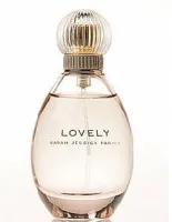 Sarah Jessica Parker Lovely Eau de Parfum 50 ml für Damen - Erleben Sie den zeitlosen Charme von Sarah Jessica Parker Lovely. Ein eleganter Duft mit frischen Kopfnoten und einer warmen Basis, ideal für besondere Anlässe.