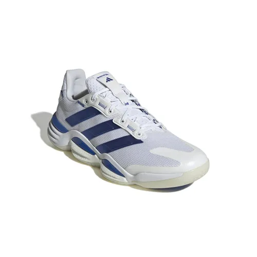 Adidas Stabil 16 - Weiss Hallenschuh - Indoorschuhe mit adidas BOOST Zwischensohle für maximale Energierückgabe und Stabilität. Mindestens 20 % recyceltes Material für einen umweltbewussten Auftritt auf dem Spielfeld.