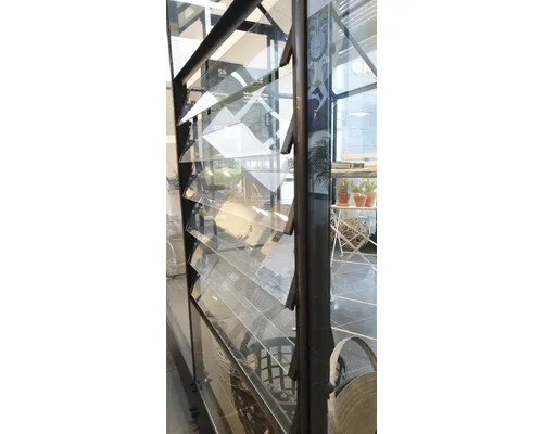 Lamellenlüfter Halls Qube 60 x 60 cm schwarz von Halls