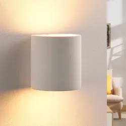 Lindby Wandleuchte Krista - Dimmbare Wandlampe in Weiß - Moderne Wandleuchte aus Gips, dimmbar und ideal für Schlafzimmer, Wohnzimmer und Flur. Schaffe eine gemütliche Atmosphäre mit warmweißem Licht.